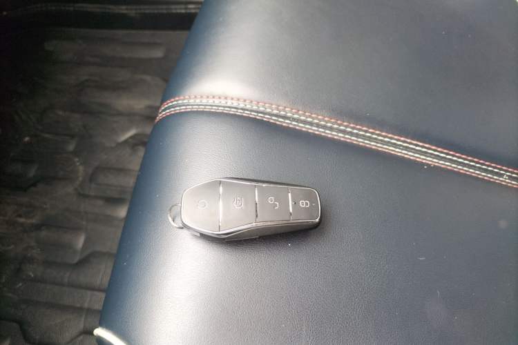 Used BYD Qin PLUS 2021 EV 400KM Luxury Model Vehicle Key