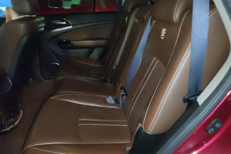 Used BYD Tang New Energy 2015 2.0T Four-Wheel-Drive Flagship Model