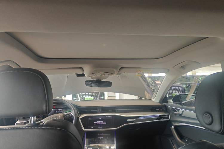 Used Audi A7L 2024 45TFSI S-line Dream-Building Edition Flow Crystal Package