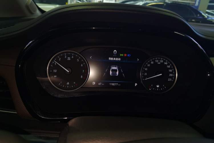 Used Buick GL8 2023 Land Executive Class Deluxe Model