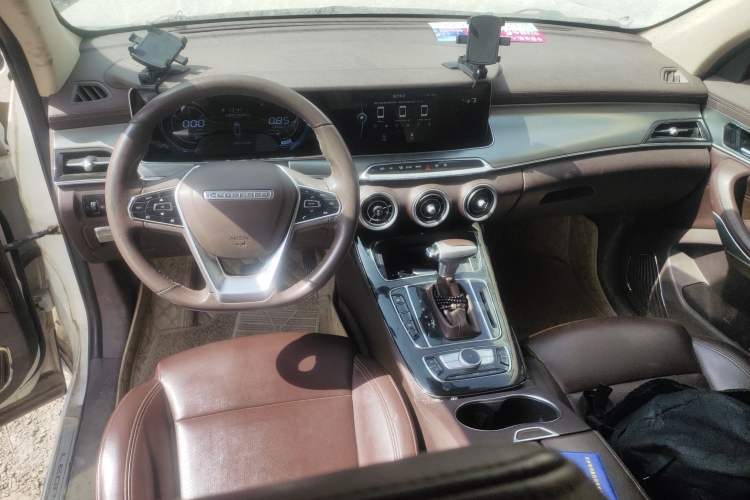 Used Leopaard Mattu 2018 1.6T GDI DCT Elite Model Center Console