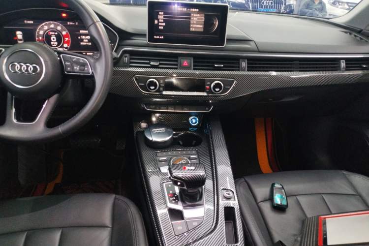 Used Audi A4L 2018 30th Anniversary Edition 40 TFSI Fashion Model