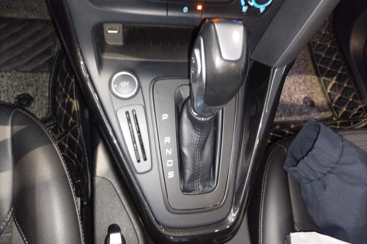 Used Ford Focus 2018 Sedan Classic 1.6L Automatic Trendy SmartDrive Edition