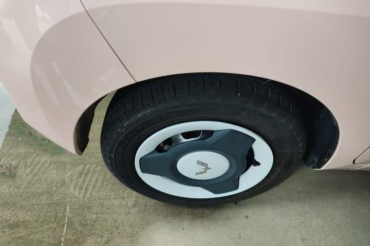 Used Wuling Hongguang MINIEV 2022 Macaron Premium Model – Lithium Iron Phosphate