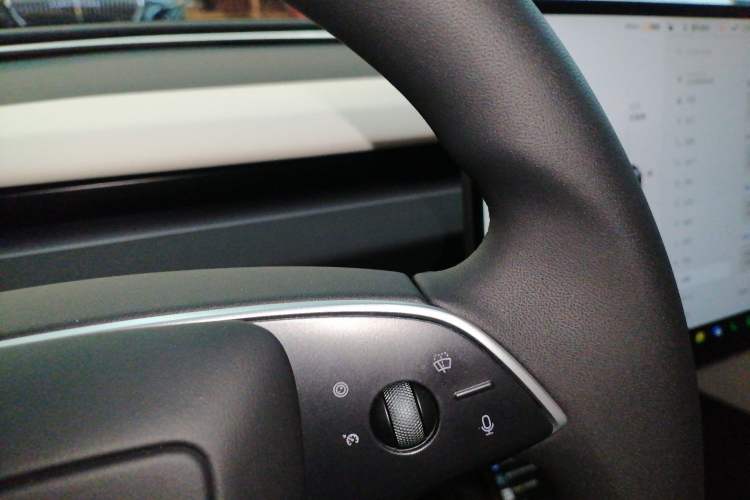 Used Tesla Model 3 2025 Rear-Wheel-Drive Version