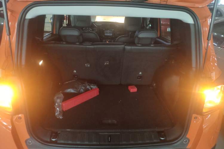 Used Jeep Renegade 2021 220T Automatic Elite Edition Trunk