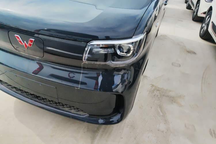 Used Wuling Zhiguang New Energy 2025 Standard Model Left Front Headlight