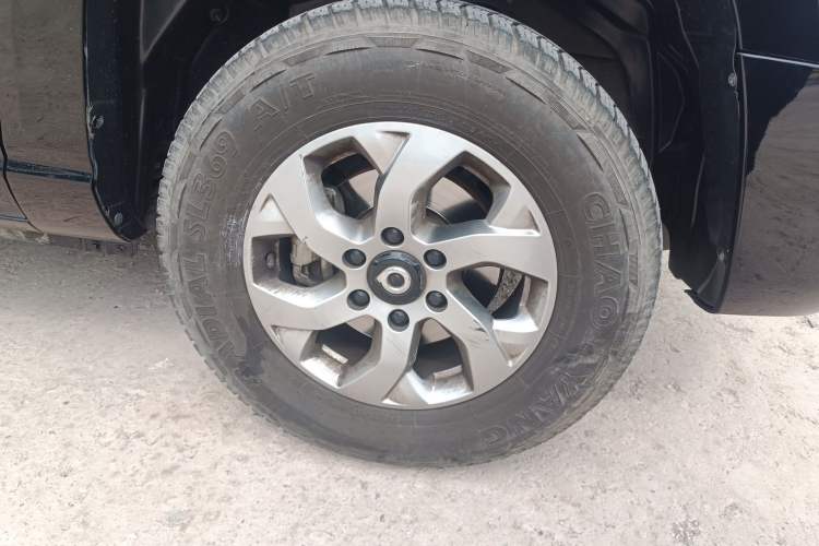 Used Great Wall King Kong Poer 2023 2.0T Manual Diesel Two-Wheel Drive Elite Version Long Bed Flatbed – GW4D20M
