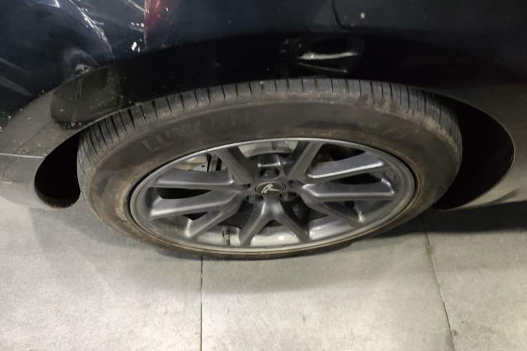 Used Tesla Model 3 2020 Standard Range Rear-Wheel Drive Upgraded Version Right Rear Wheel Hub