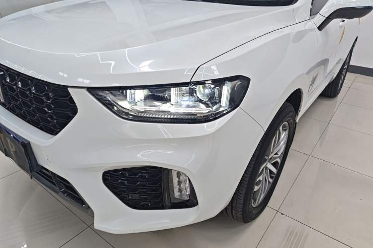 Used Wey VV5 2019 Upgraded Model 2.0T Two-Wheel Drive Ultra-Luxury Version China V Standard