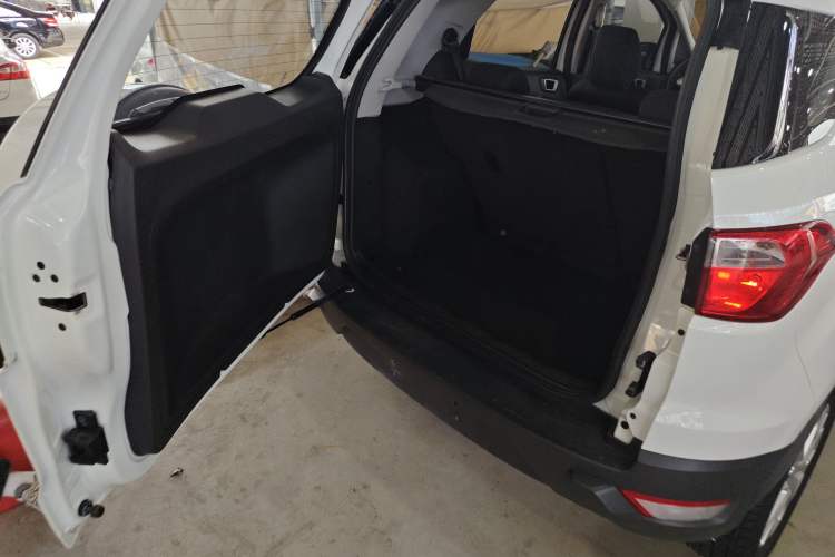 Used Ford EcoSport 2013 1.5L Automatic Fashion Model