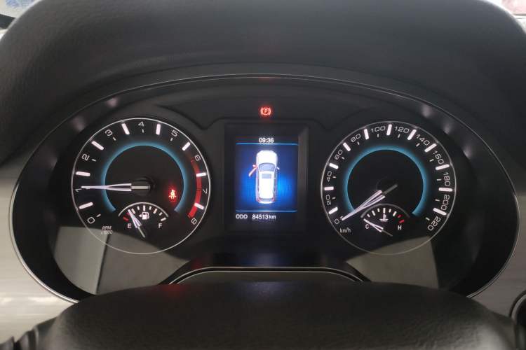 Used Haval H2 2014 1.5T Manual Two-Wheel Drive Elite Edition Instrument Cluster