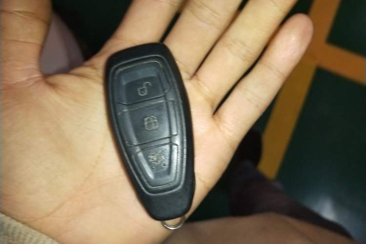 Used Ford Kuga 2013 2.0L GTDi Four-Wheel-Drive Sport Model Interior 1