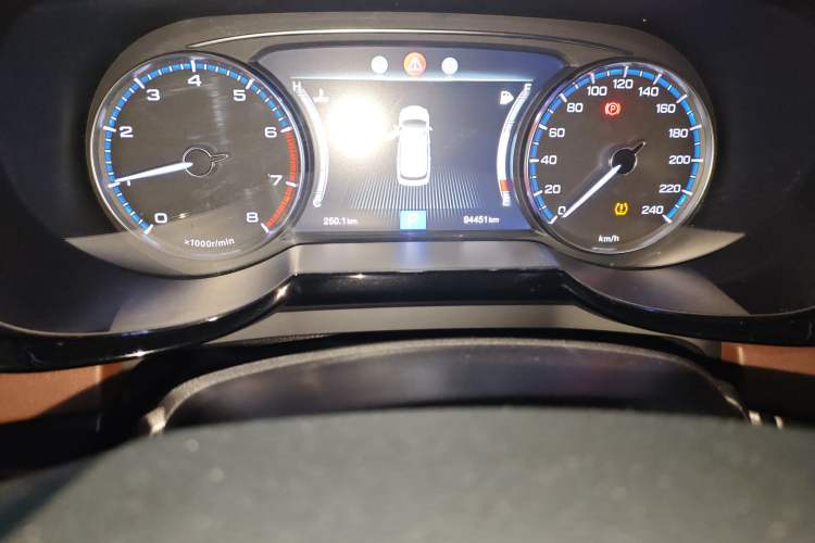 Used GAC Trumpchi GS8 2017 320T Two-Wheel Drive Luxury Smart Connectivity Version (7 Seats)