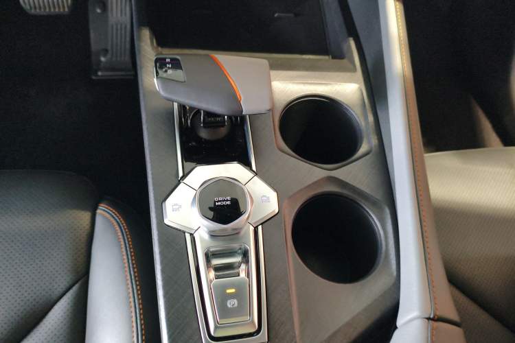 Used CHANGAN UNI-V 2022 1.5T Prestige Version Gear Lever