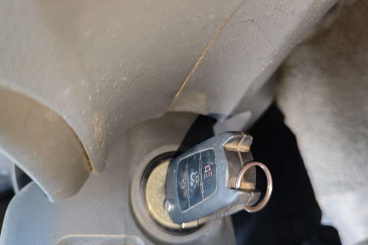 Used Great Wall Wingle 5 2014 2.4L European Version Two-Wheel Drive Entry-Level Big Double-Cab 4G69S4N