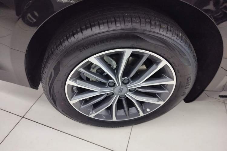 Used Geely Auto Preface 2023 1.5TD Fuyao Version Exterior 5