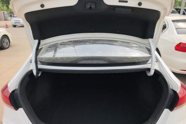 Used Hyundai Elantra (6th Generation / Lingdong) 2018 1.4T Dual-Clutch Xuan Dong · Dynamic Edition
