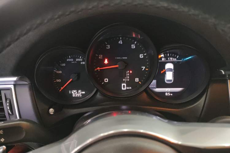 Used Porsche Macan 2017 Macan 2.0T
