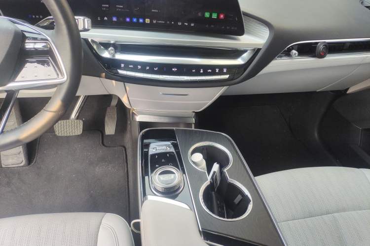 Used Cadillac LYRIQ 2022 Rear-Drive Long-Range Luxury Edition