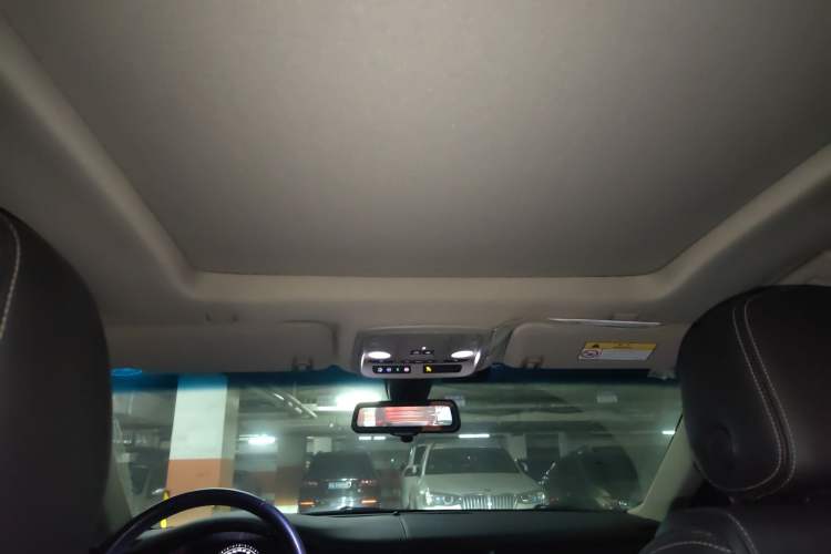 Used Cadillac XTS 2018 28T Elite Edition Headliner