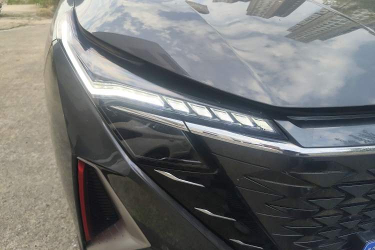 Used Oshan Z6 2023 Blue Whale 1.5T DCT Smart Edition
