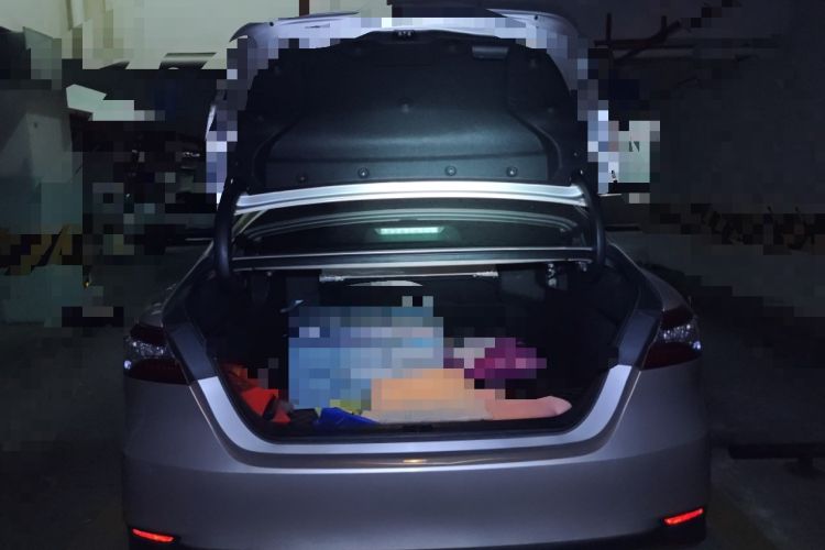 Used Toyota Camry 2019 Dual-Engine 2.5 HG Luxury Edition China VI Standard Trunk