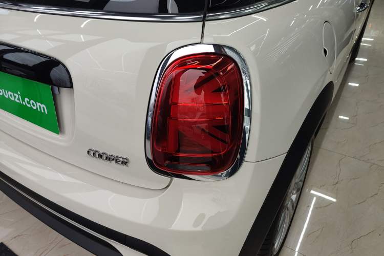 Used MINI MINI 2022 1.5T COOPER Classic Edition