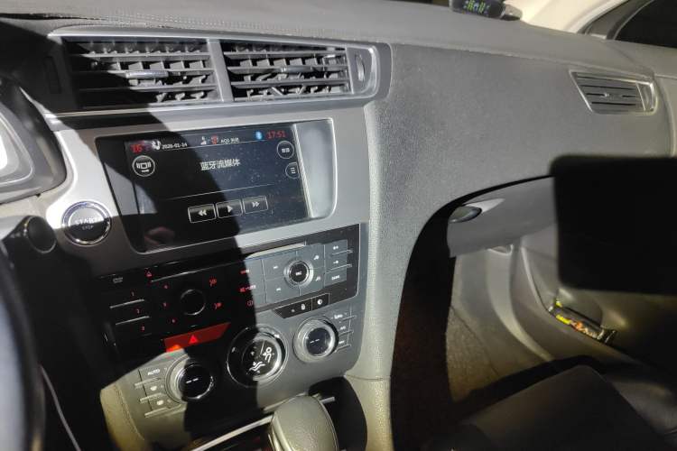 Used DS 5LS 2014 1.6T Luxury Edition THP160