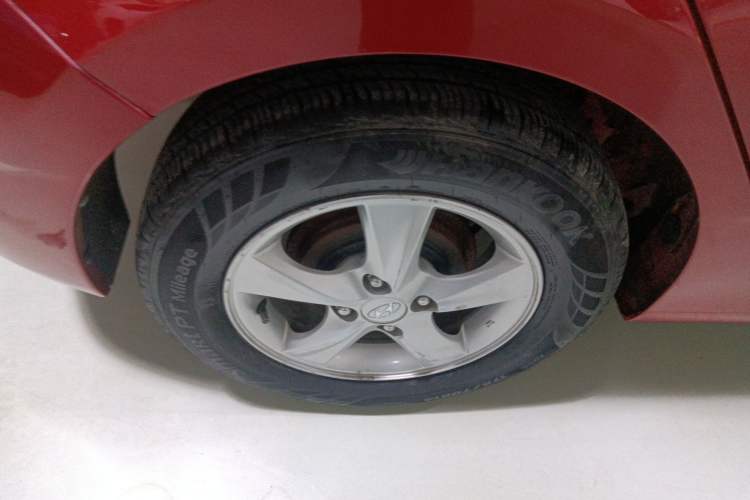 Used Hyundai Verna Ray 2014 1.4L Automatic GLX
