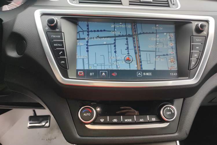 Used Land X7 2016 2.0T Panoramic Prestige Edition
