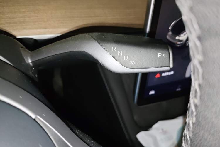 Used Tesla Model Y 2022 Long-Range All-Wheel-Drive Version