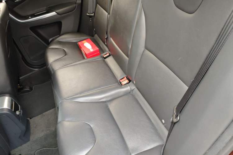 Used Volvo XC60 2015 T5 Smart Upgrade Model Left Rear Seat