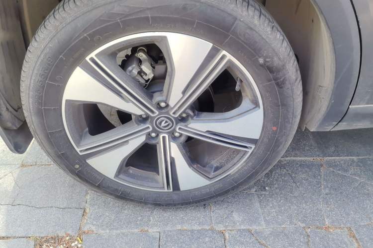 Used CHANGAN CS55PLUS 2022 2nd Generation 1.5T DCT Prestige Version Right Front Wheel Hub