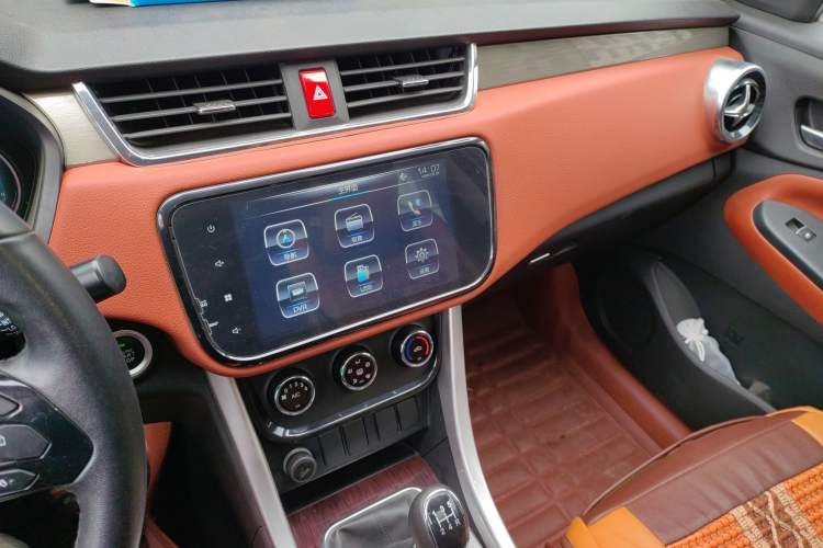 Used HYOSOW S3 2016 S3L 1.5L Manual Prestige Edition
