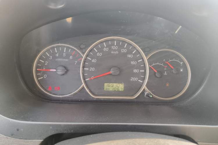 Used Wuling Hongguang 2014 1.5L Base Version Instrument Cluster