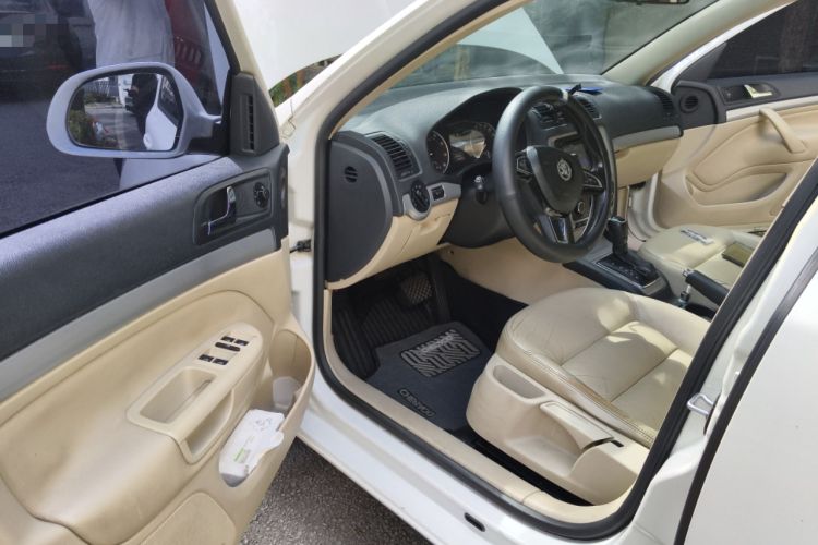 Used Skoda Octavia 2015 Classic Model 1.6L Automatic Yijie Version