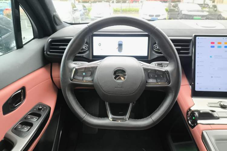 Used Nio EC6 2020 605 km Sport Edition Steering Wheel
