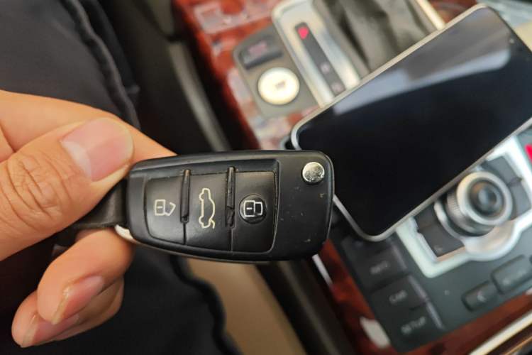 Used Audi A6L 2011 2.4L Comfort Edition Vehicle Key