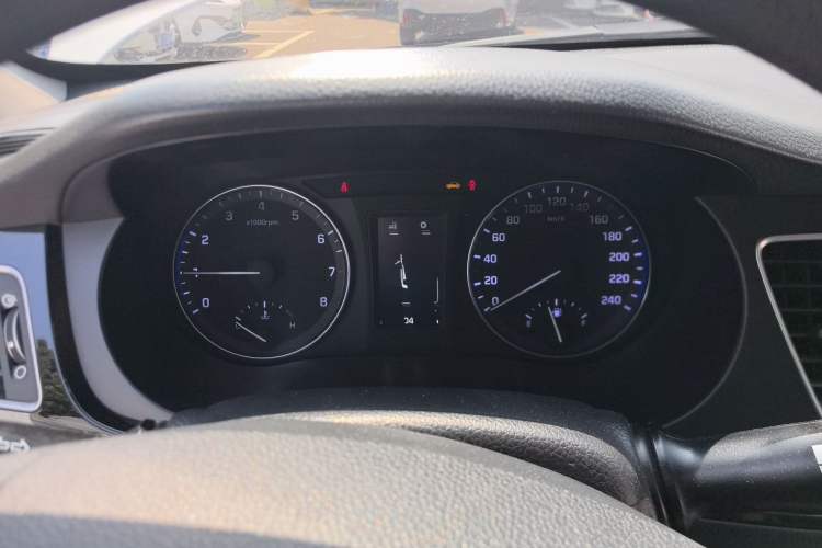 Used Hyundai Mistra 2014 1.8L Automatic Smart GLS
