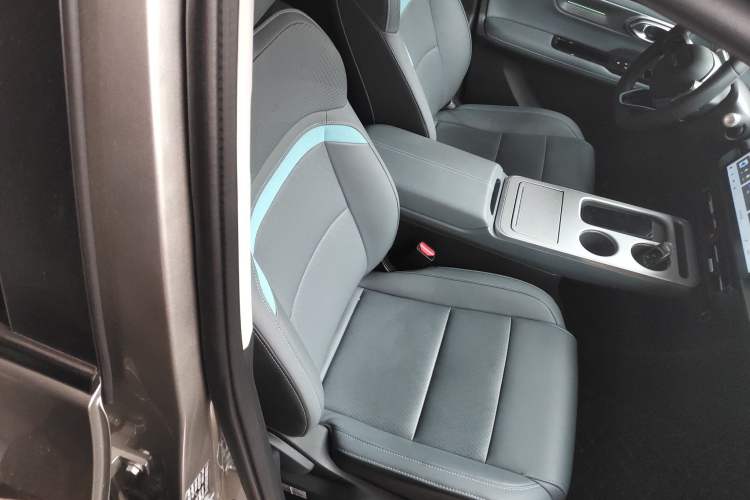 Used AION Y 2023 Plus 510 Smart Edition