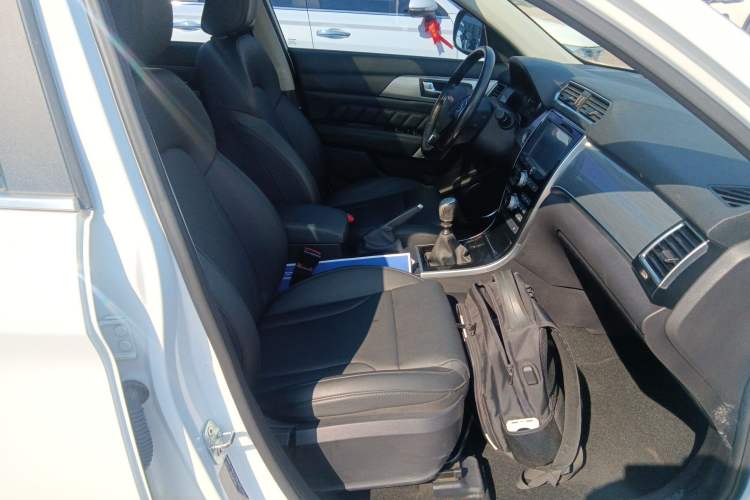 Used Haval H2 2014 1.5T Manual Two-Wheel Drive Elite Edition