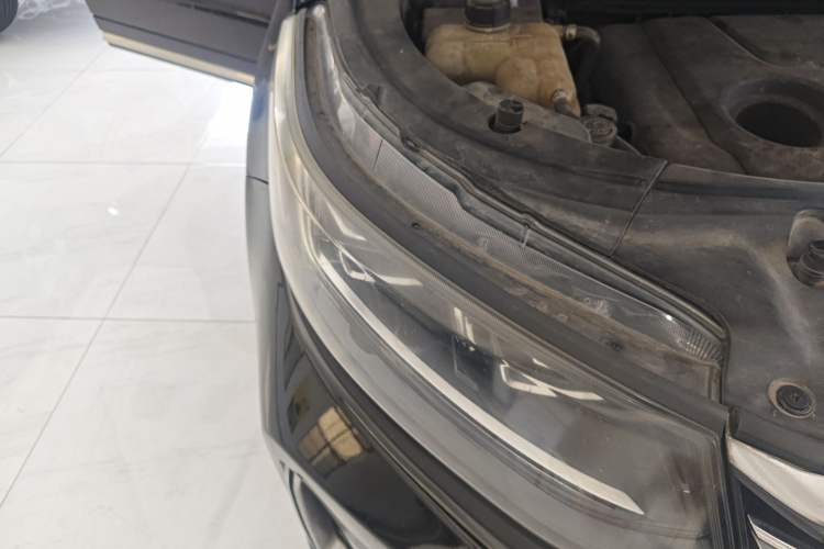 Used CHANGAN CS95 2019 2.0T Two-Wheel-Drive Prestige Version
