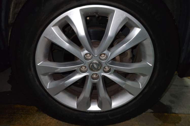 Used Dongfeng Aeolus AX7 2015 2.0L Manual Zhiyue Model Right Front Wheel Hub