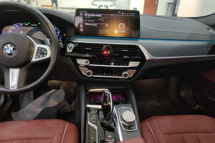 Used BMW 5 Series 2022 Restyled 530Li Leading Edition M Sport Package
