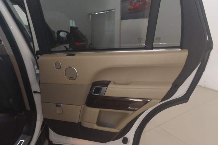 Used Land Rover Range Rover 2015 3.0 SC V6 Vogue SE Long-Wheelbase Edition