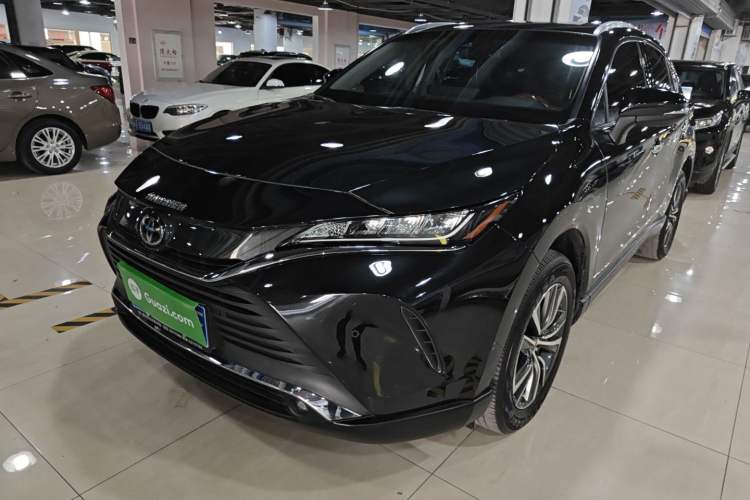 Used Toyota Harrier 2022 2.0L CVT Two-Wheel Drive Luxury Edition