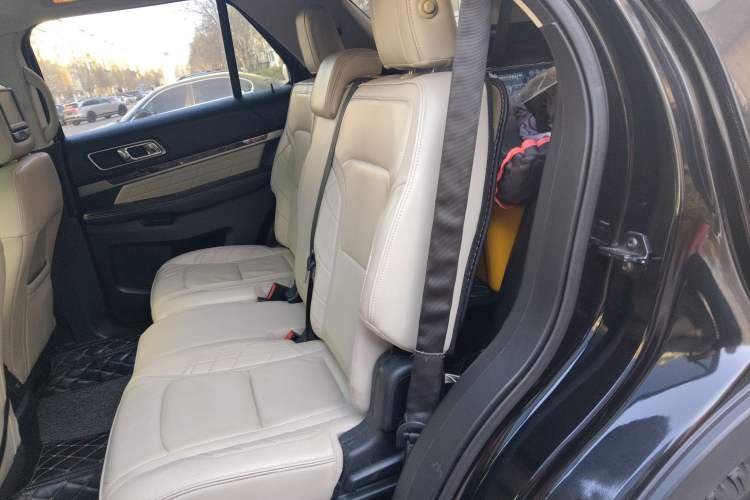 Used Ford Explorer 2016 3.5T Platinum Edition