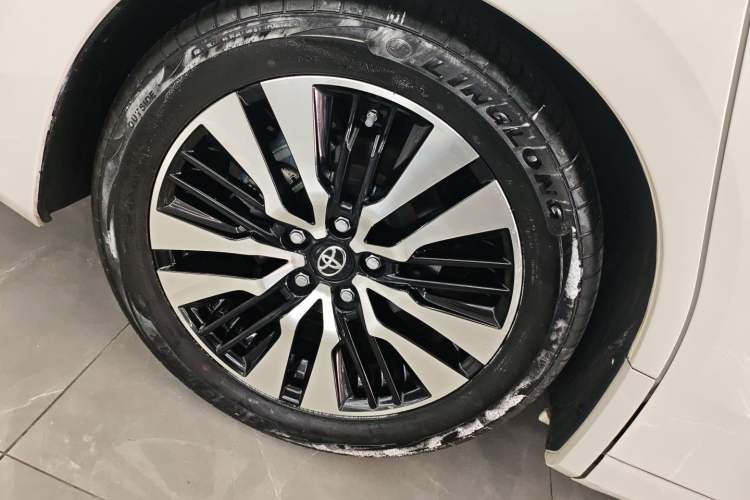 Used Toyota Alphard 2019 Dual-Engine 2.5L Prestige Edition
