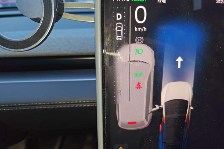 Used Tesla Model Y 2025 Rear-Wheel-Drive Version
